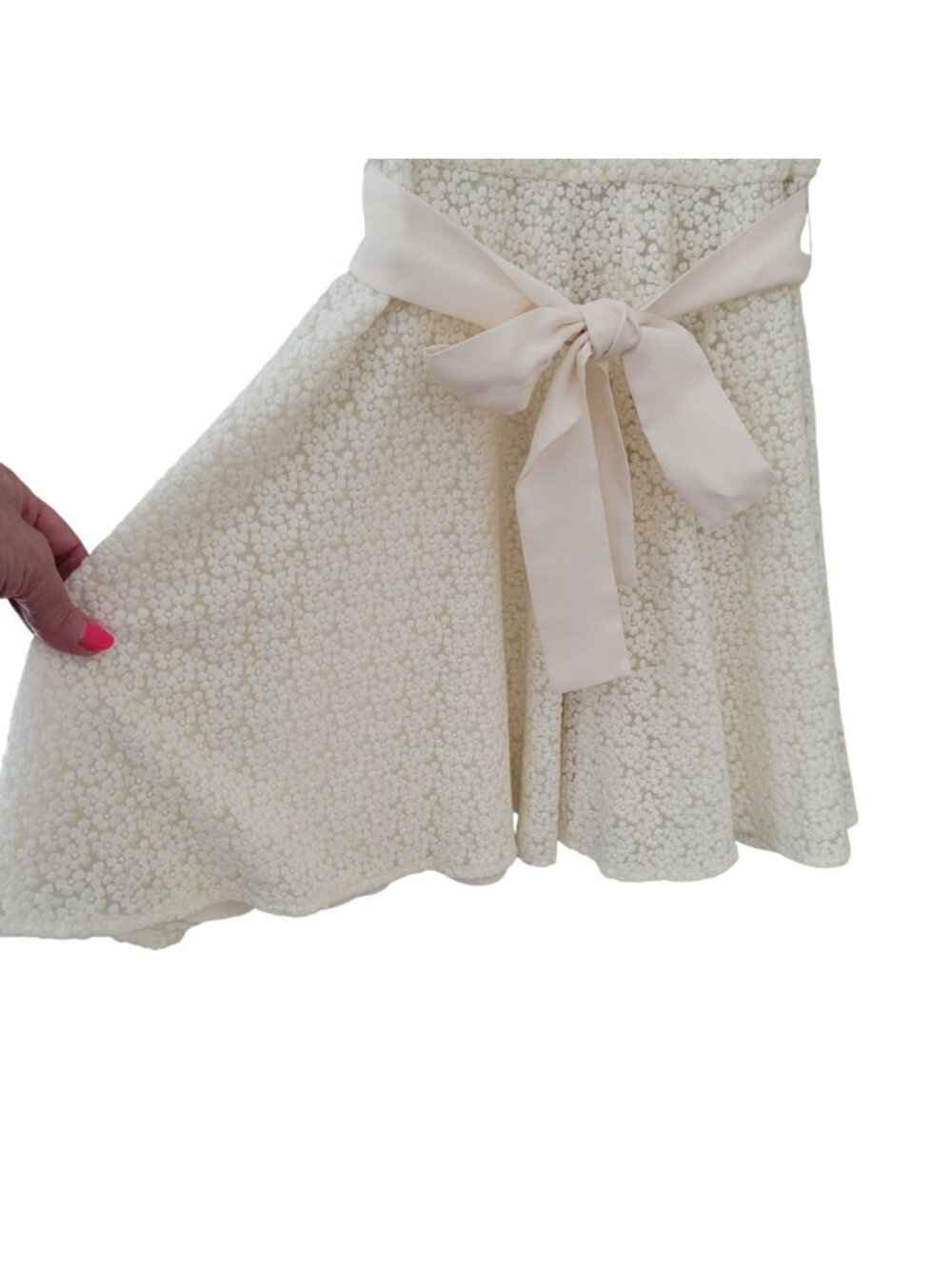 Amanda Uprichard Haley Daisy Lace Dress Womens Size M Cream V-Neck Bow Tie Waist - Picture 4 of 9